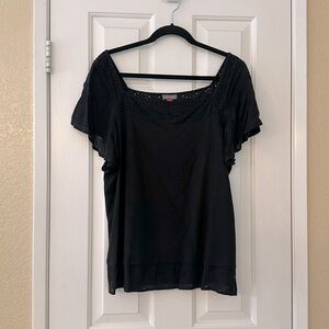 Vince Camuto Xl Black Eyelet t-shirt top EUC worn once